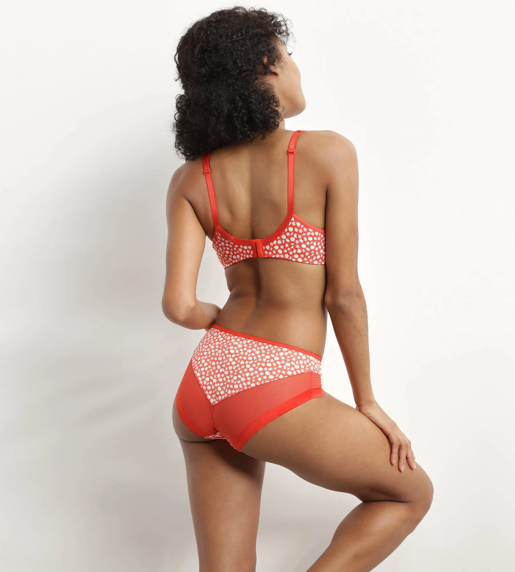 Full cup underwire floral bra in Red Generous Dim