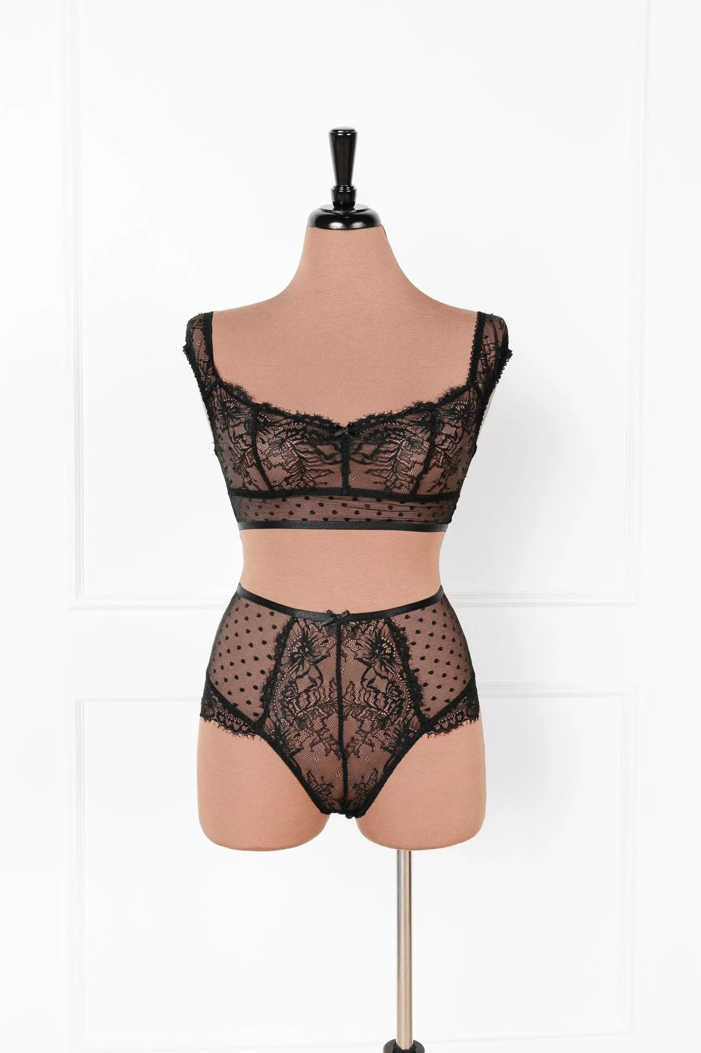 Lacy High Waist Crotchless Panty - Black