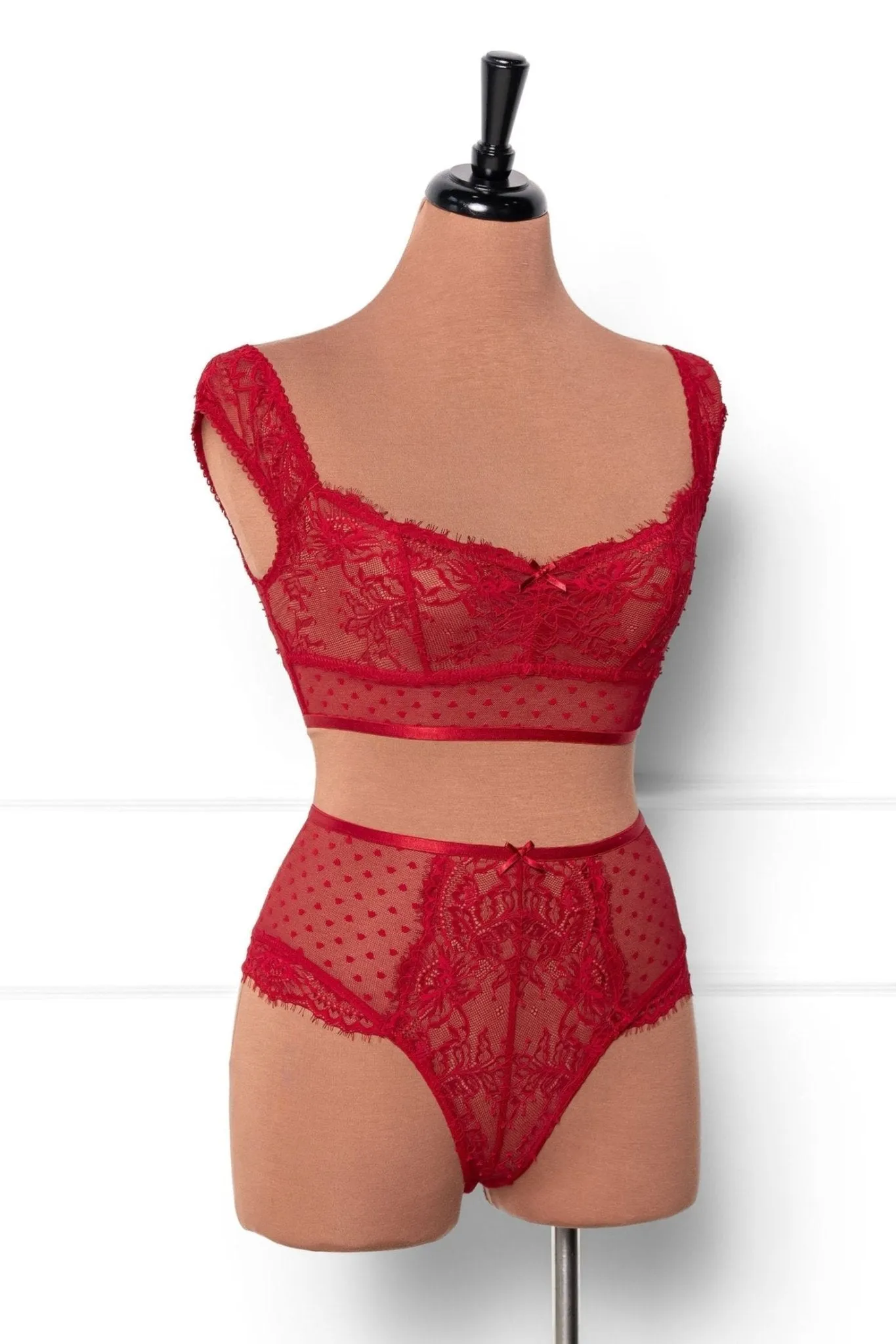 Lacy High Waist Crotchless Panty - Red