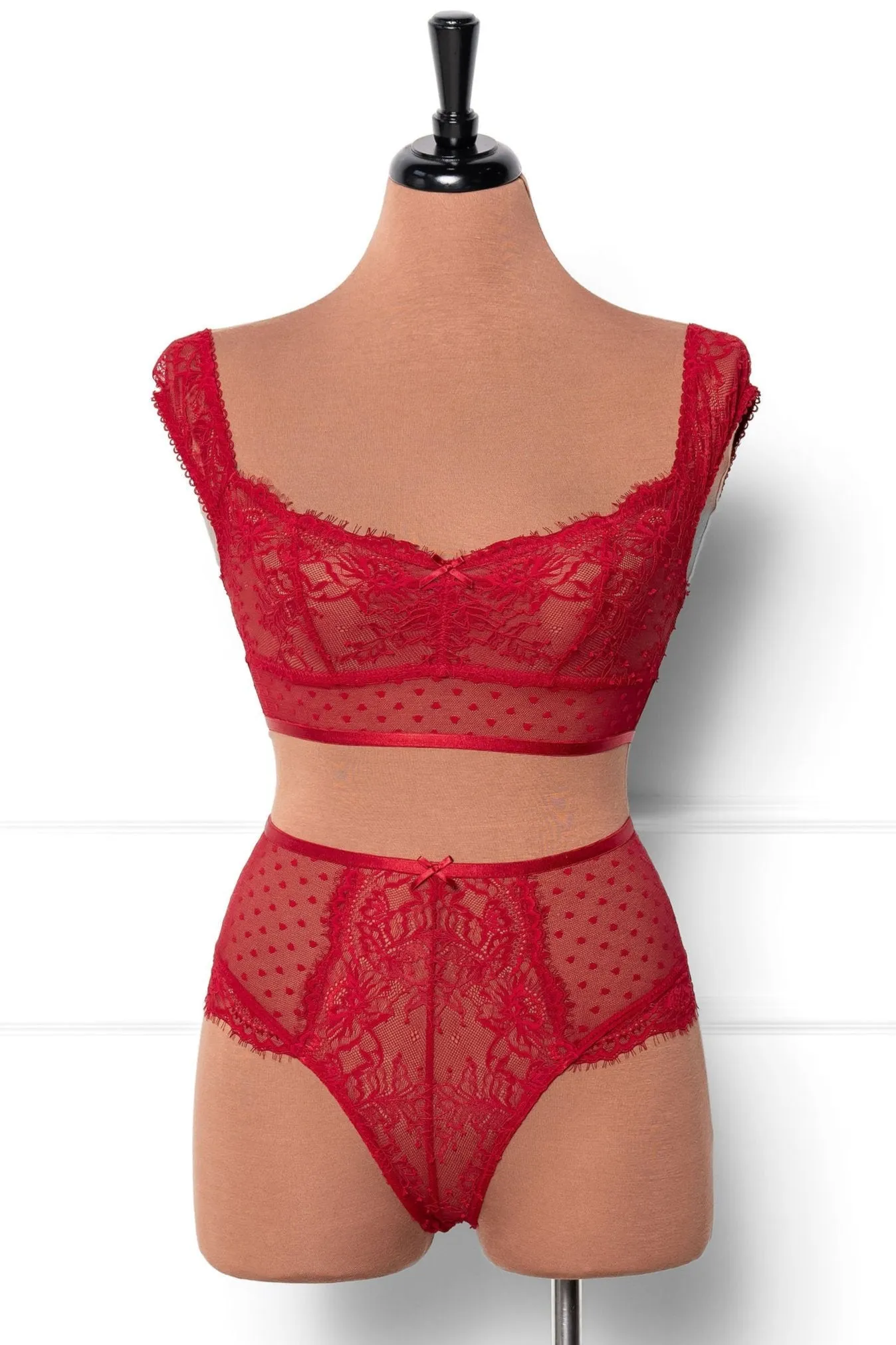 Lacy Off-The-Shoulder Bralette - Red