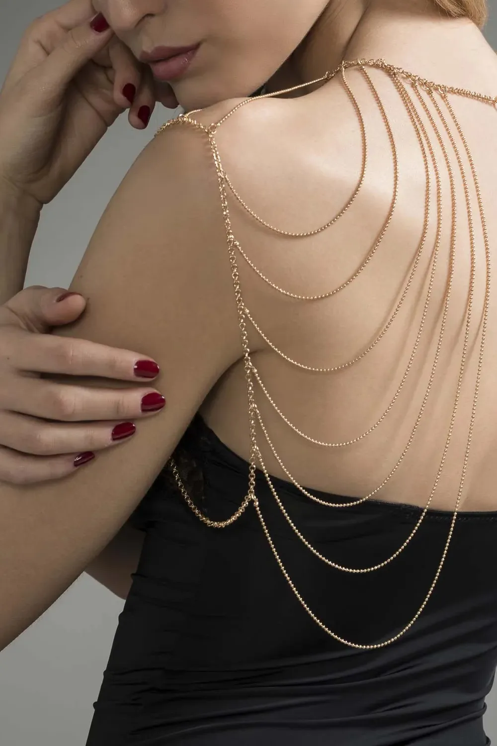 Magnifique Shoulders and Back Chain in Gold