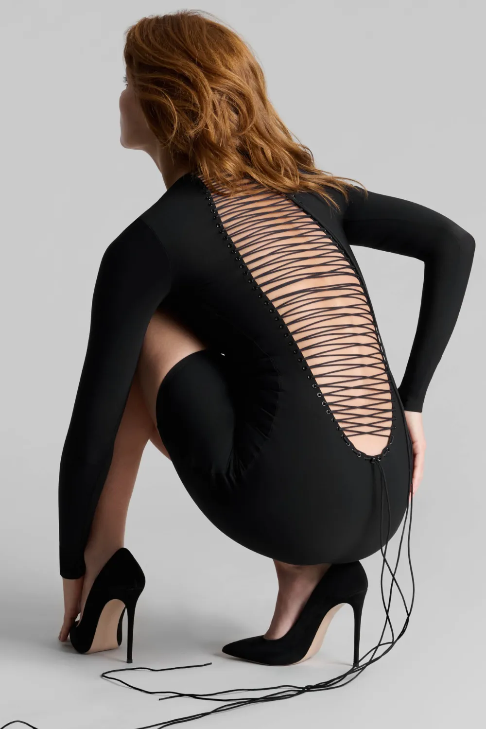 Nuit Infinie Long Sleeve Short Open Back Dress